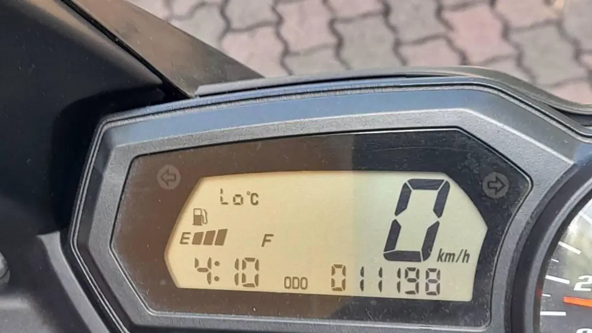 Yamaha FZ6 Fazer S2 (2006 - 11)  (4)