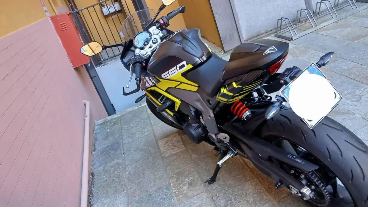Triumph Daytona 660 (2024 - 26)  (4)
