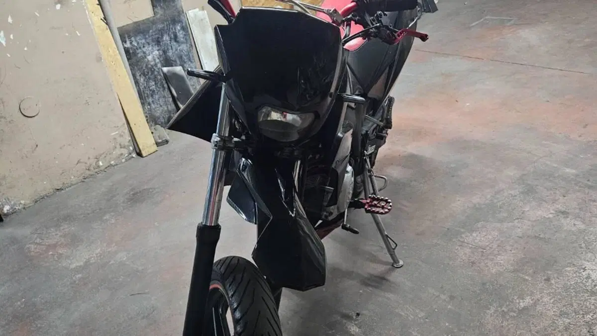 Malaguti X3M Motard 125  (2)