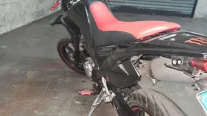 Malaguti X3M Motard 125  (3)