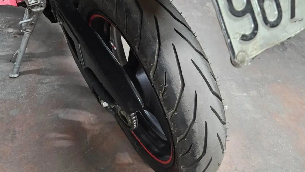 Malaguti X3M Motard 125  (4)