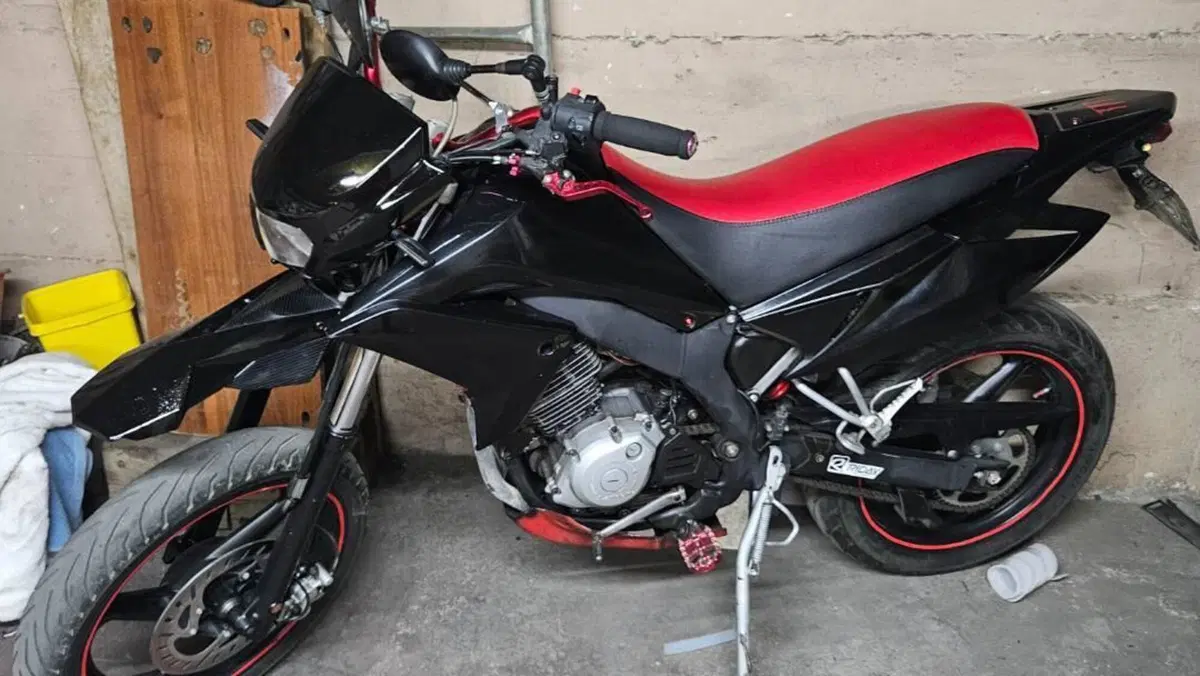 Malaguti X3M Motard 125  (7)