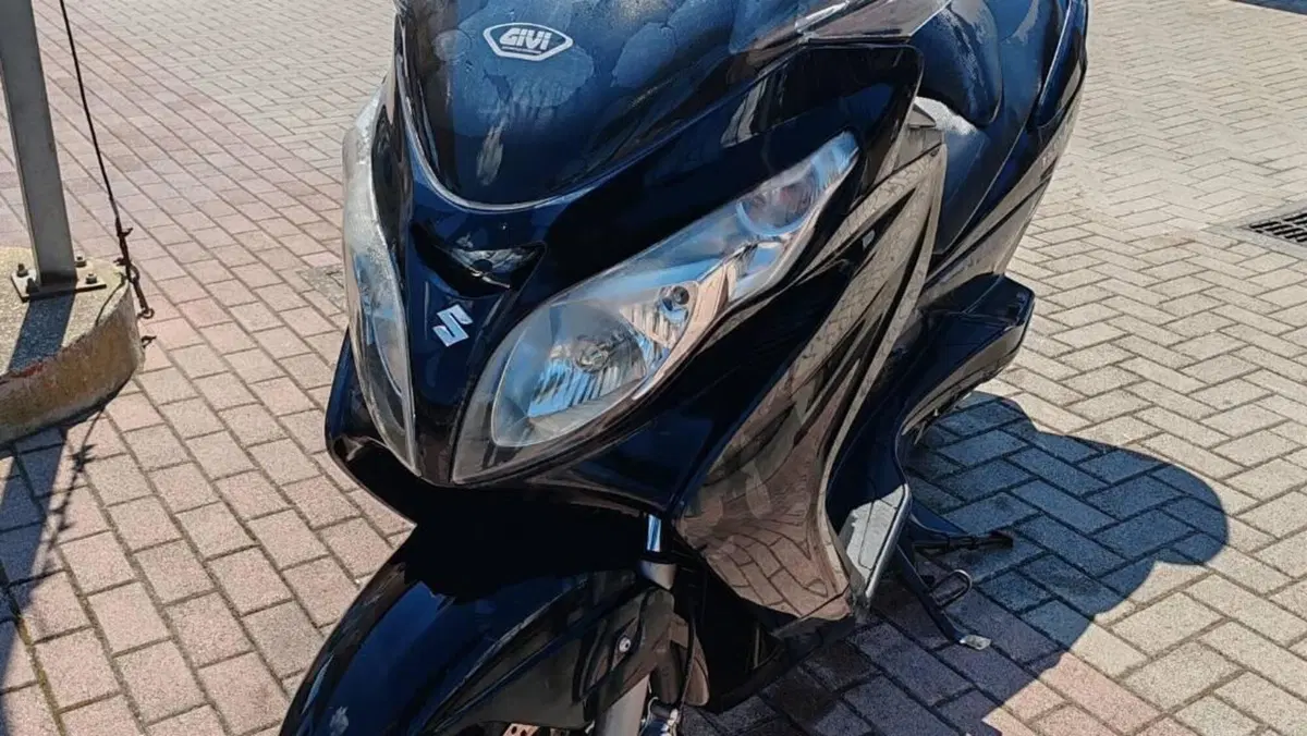 Suzuki Burgman AN 400 (2008 - 13)  (5)