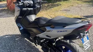 Yamaha T-Max 560 (2020 - 21)  (3)