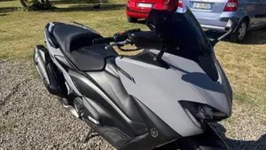 Yamaha T-Max 560 (2020 - 21)  (4)
