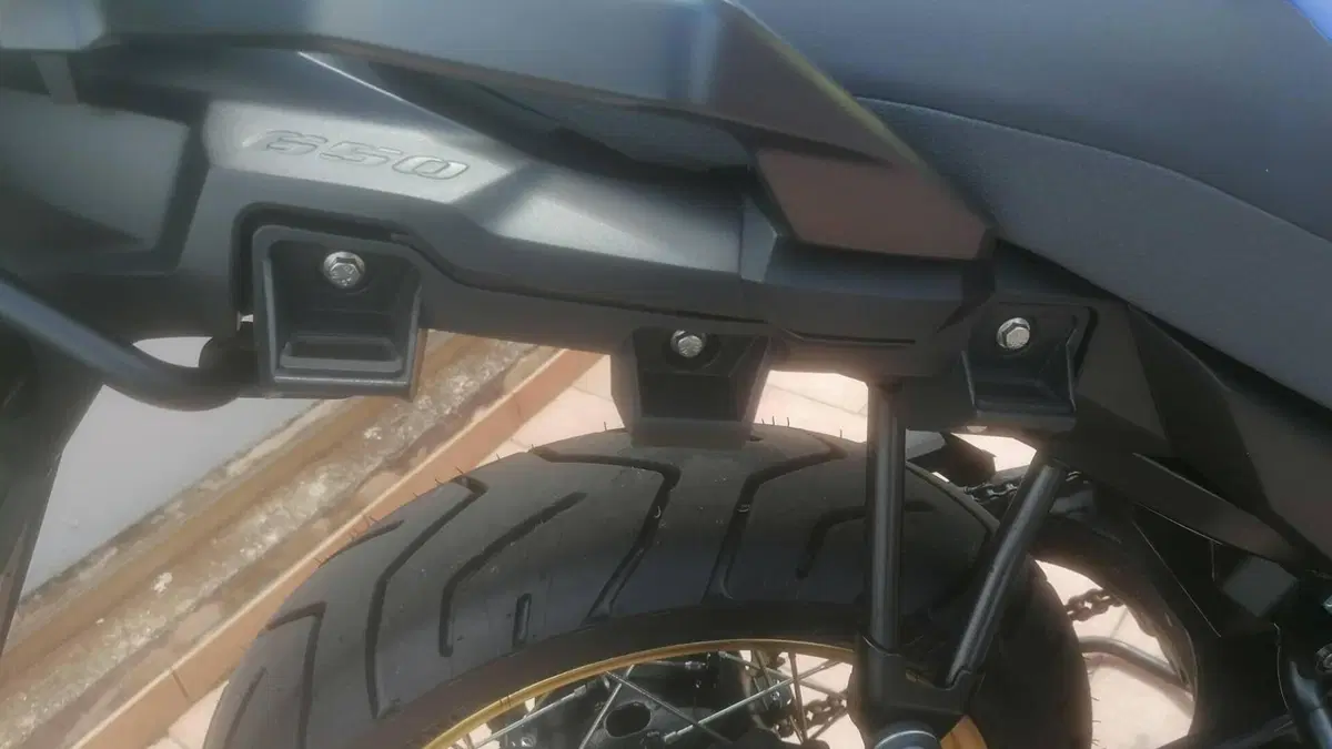 Suzuki V-Strom 650XT Explorer (2022 - 25)  (5)