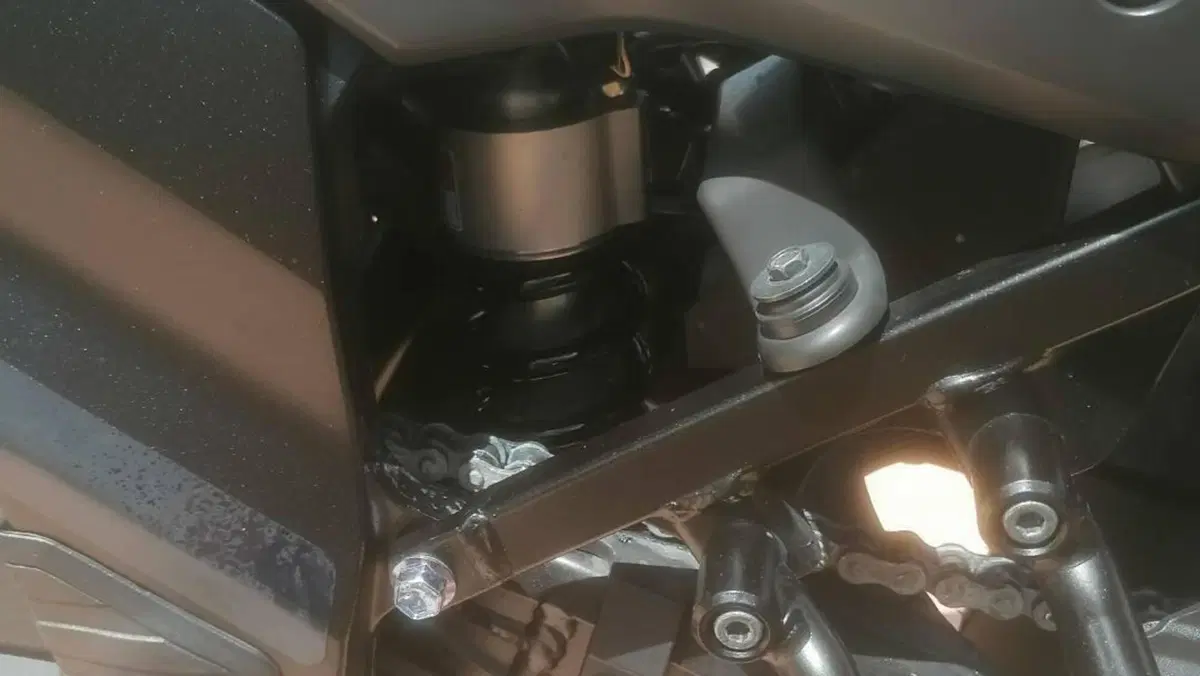 Suzuki V-Strom 650XT Explorer (2022 - 25)  (15)