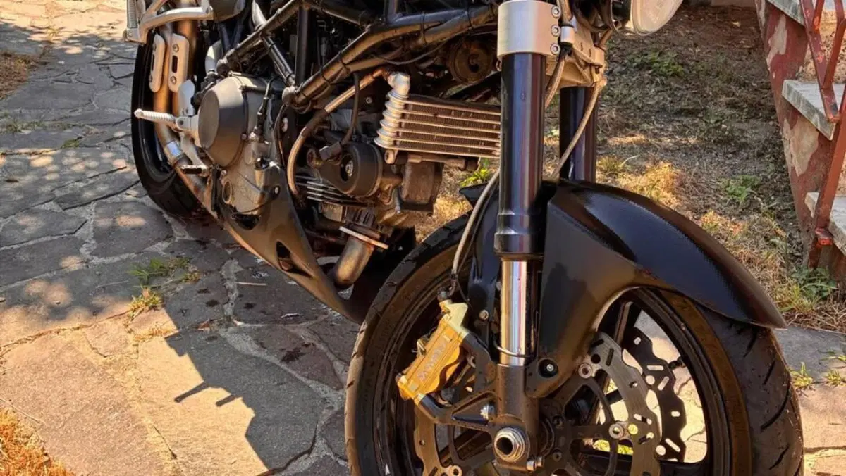 Ducati Monster S2R 1000 