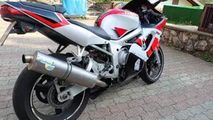 Yamaha YZF R6 (2003 - 04)  (2)