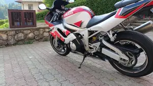 Yamaha YZF R6 (2003 - 04)  (6)