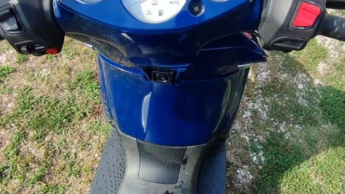 Aprilia Scarabeo 300 Special (2009 - 13)  (8)