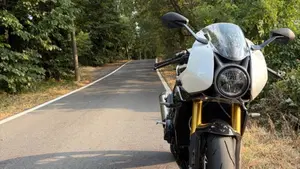 Triumph Speed Triple 1200 RR (2022 - 26)  (2)