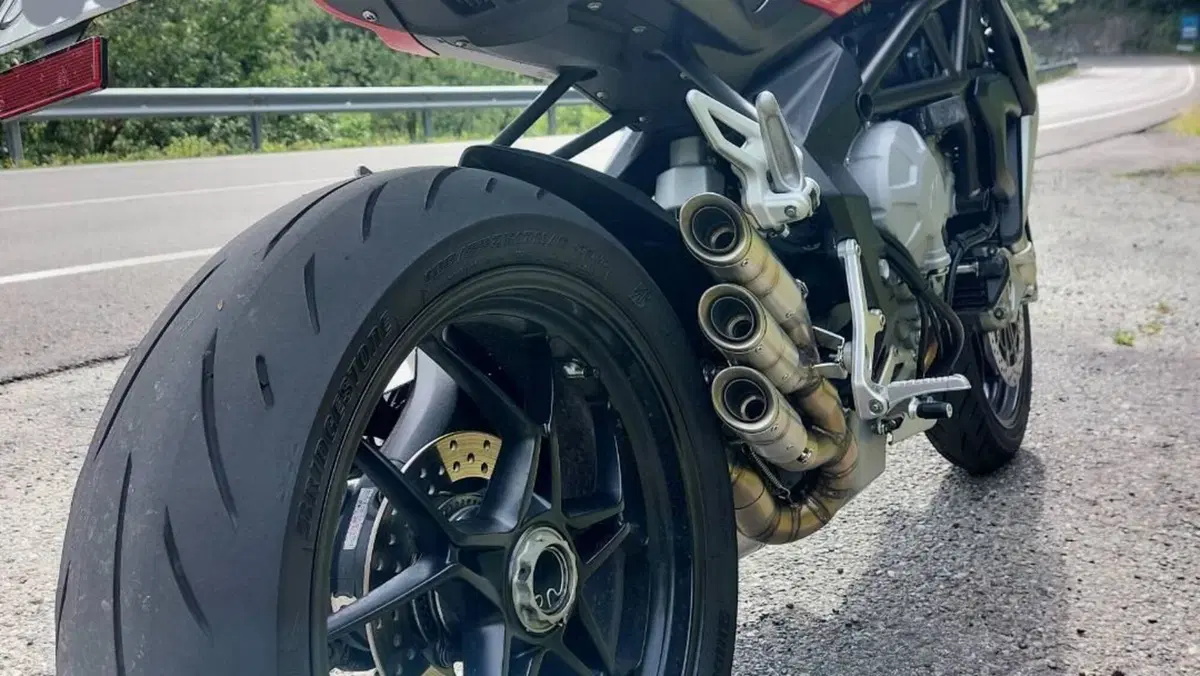 MV Agusta Brutale 675 EAS ABS (2011 - 16)  (8)