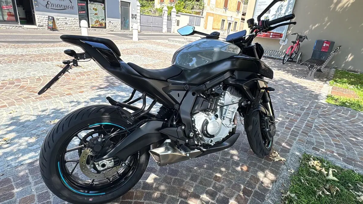 CFMOTO 675NK (2025 - 26)  (2)