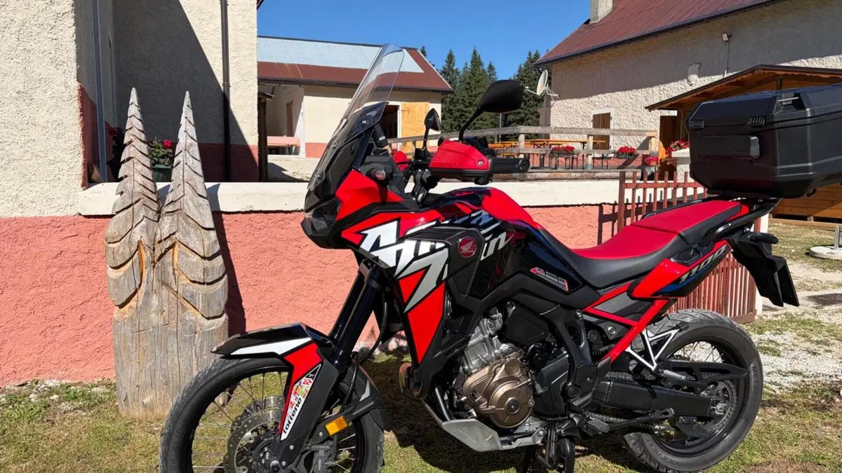 Honda Africa Twin CRF 1100L (2022 - 23)  (4)
