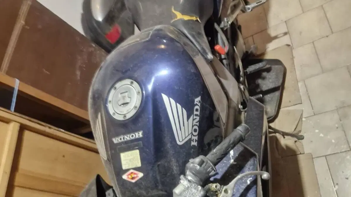 Honda VFR 800 (2002 - 05)  (2)