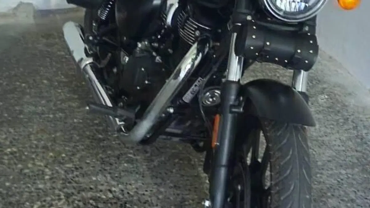 Royal Enfield Meteor 350 (2021 - 26)  (3)