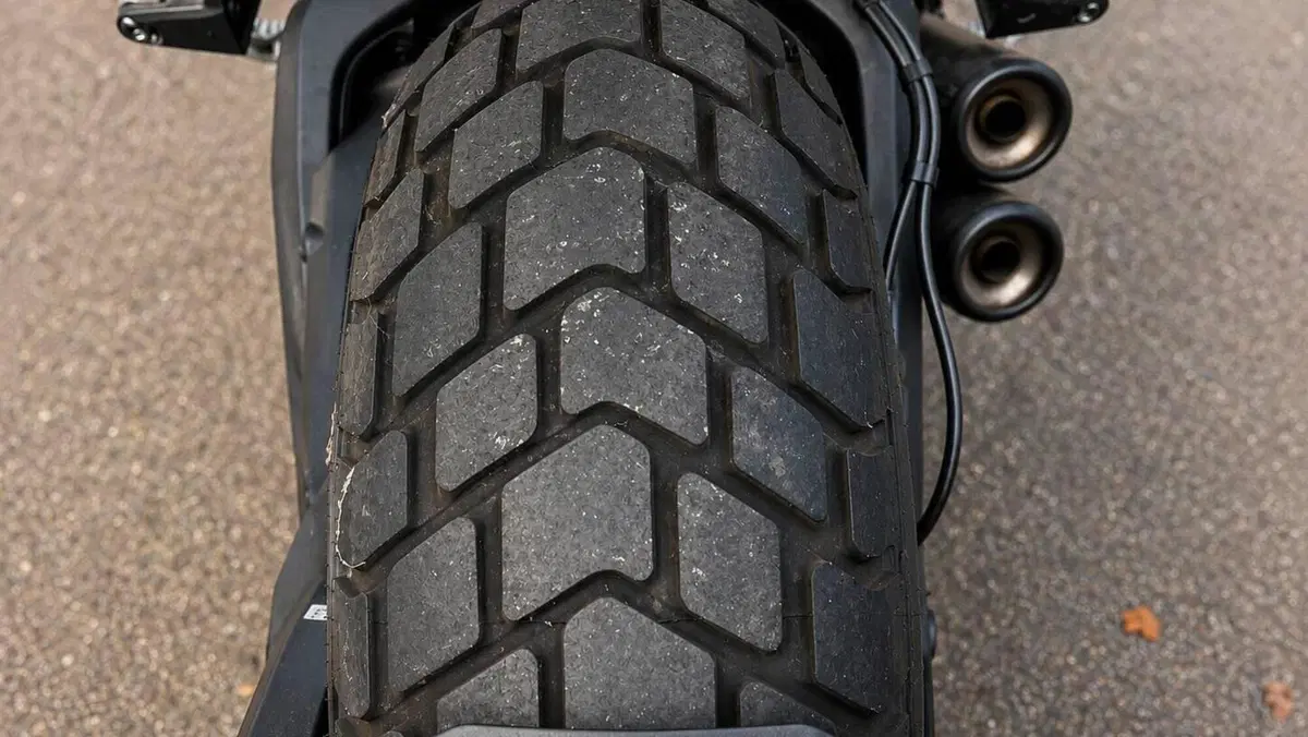 Ducati Scrambler 800 Night Shift (2021 - 22)  (8)