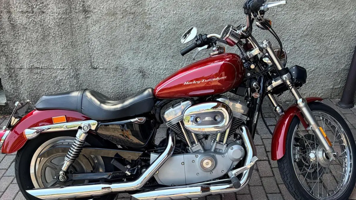 Harley-Davidson 883 Custom (2001 - 05) - XL 53C 