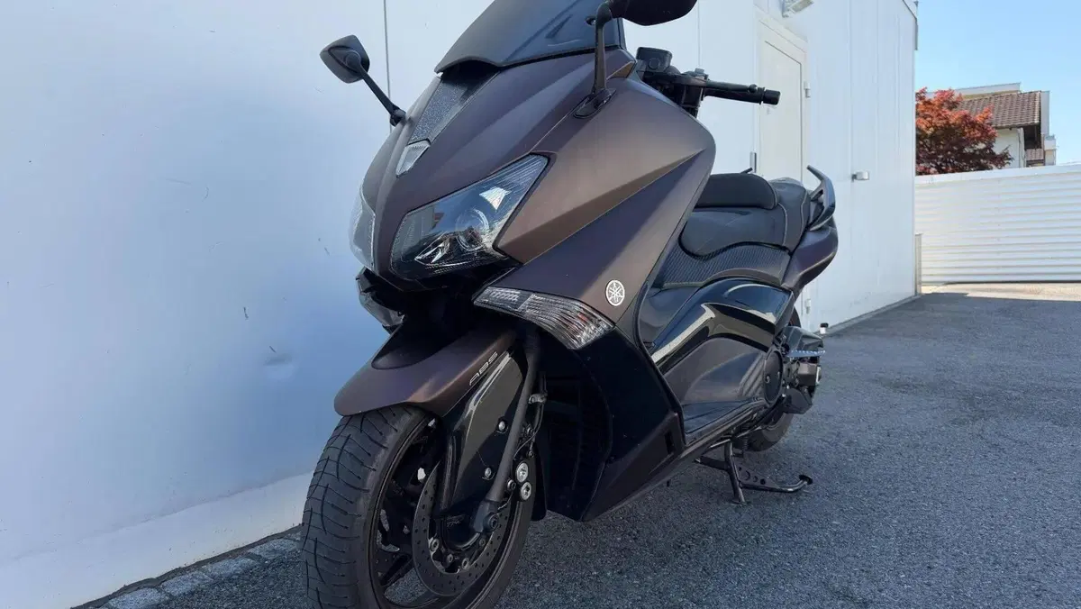Yamaha T-Max 530 ABS (2015 - 17)  (2)