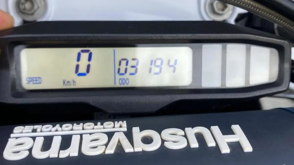 Husqvarna FE 250 (2024)  (9)