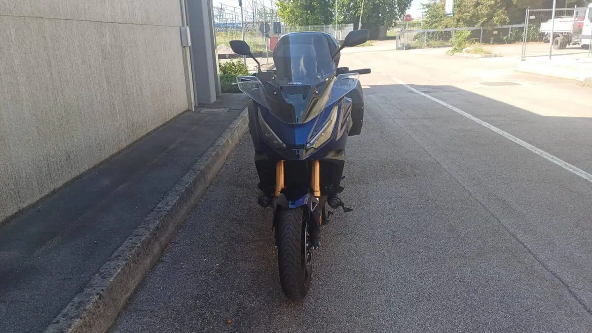 Honda NT 1100 DCT Electronic Suspension (2025 - 26)  (3)