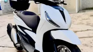 Piaggio Beverly 400 ABS-ASR (2021 - 24) 