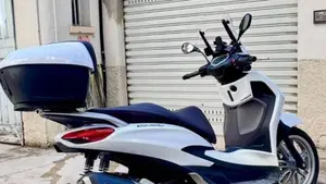 Piaggio Beverly 400 ABS-ASR (2021 - 24)  (3)