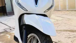 Piaggio Beverly 400 ABS-ASR (2021 - 24)  (5)