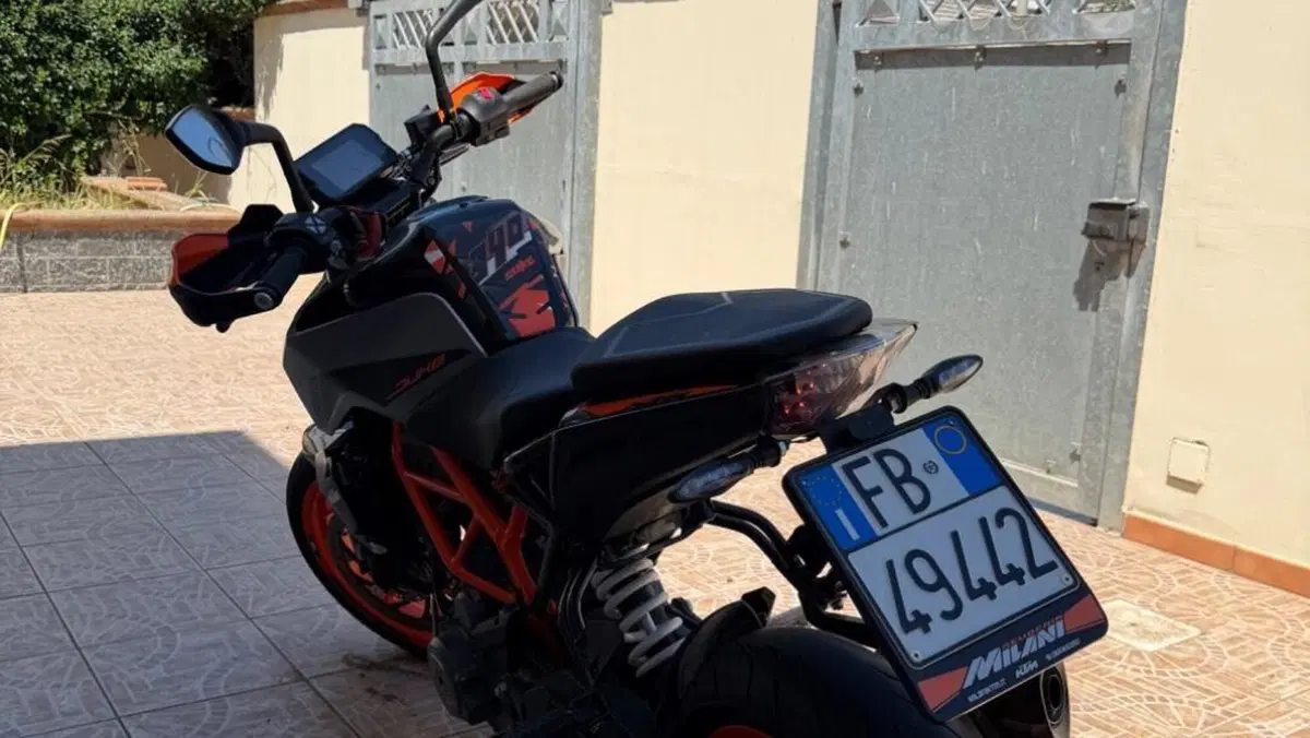 KTM 390 Duke (2021 - 23)  (2)