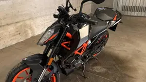 KTM 125 Duke (2021 - 23)  (4)