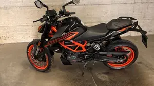 KTM 125 Duke (2021 - 23)  (5)