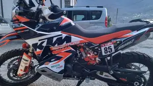 KTM 890 Adventure R (2023 - 24)  (2)