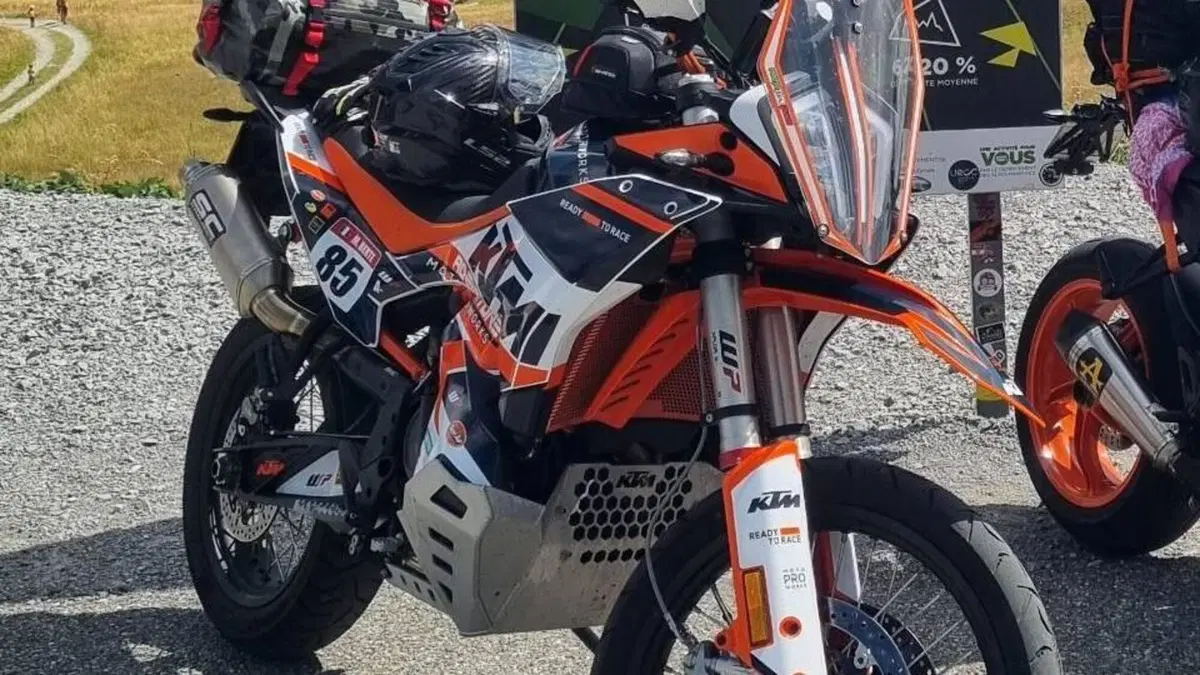 KTM 890 Adventure R (2023 - 24)  (6)