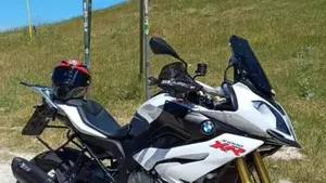 Bmw S 1000 XR (2015 - 16)  (2)