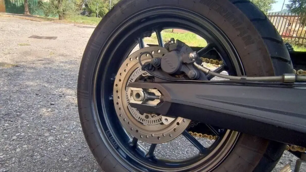 Triumph Tiger 800 XRx (2015 - 17)  (11)