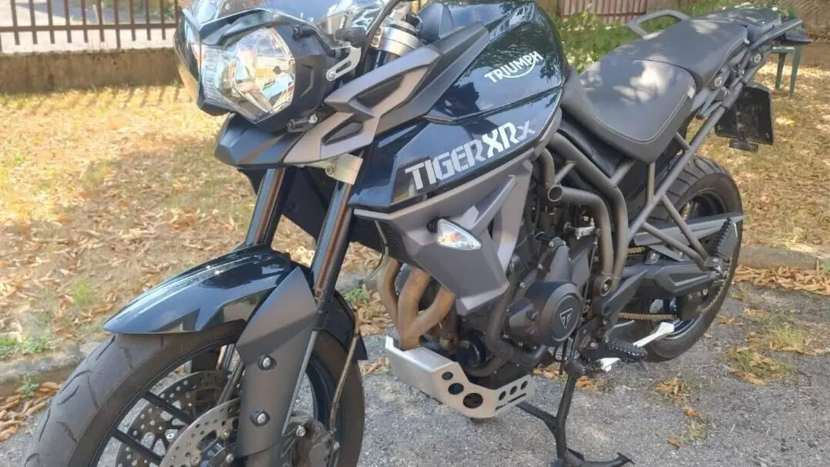 Triumph Tiger 800 XRx (2015 - 17)  (18)