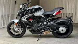 MV Agusta Dragster 800 RR Ottantesimo (2025 - 26)  (13)
