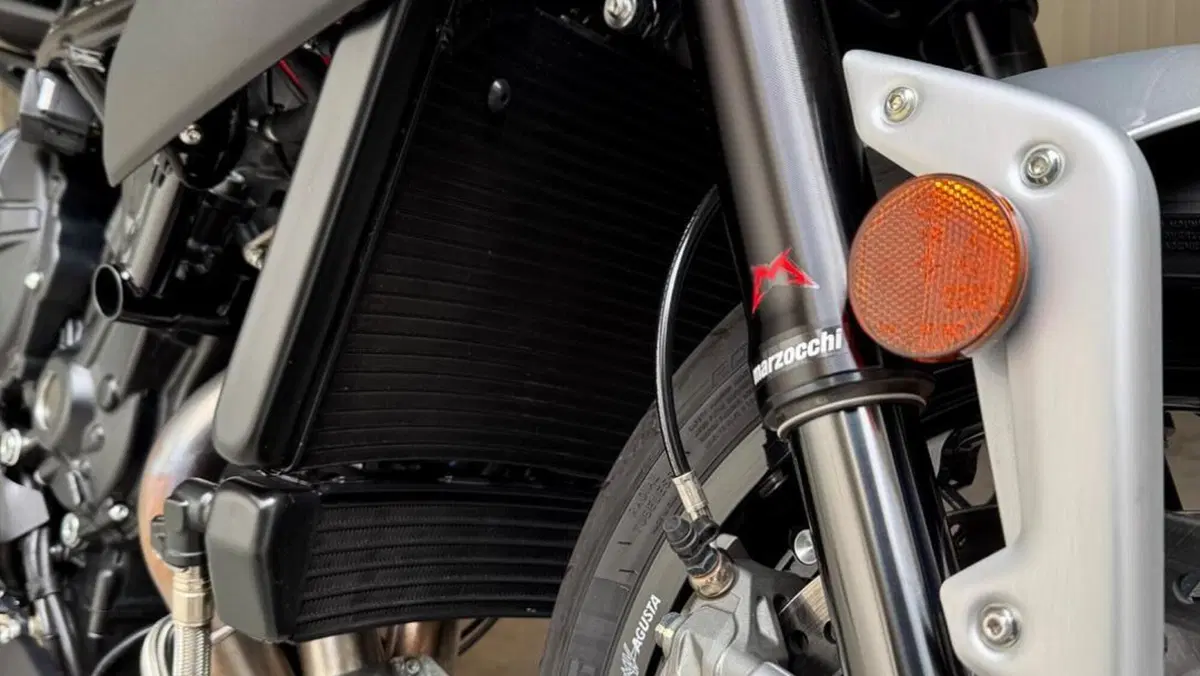 MV Agusta Dragster 800 RR Ottantesimo (2025 - 26)  (16)