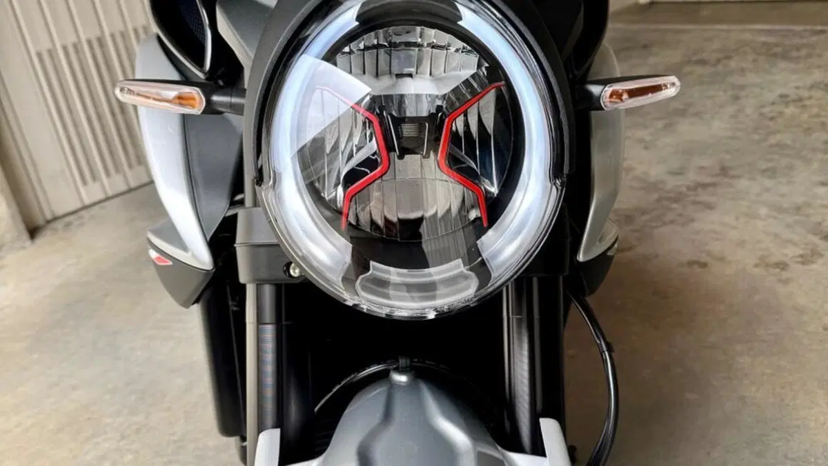 MV Agusta Dragster 800 RR Ottantesimo (2025 - 26)  (17)