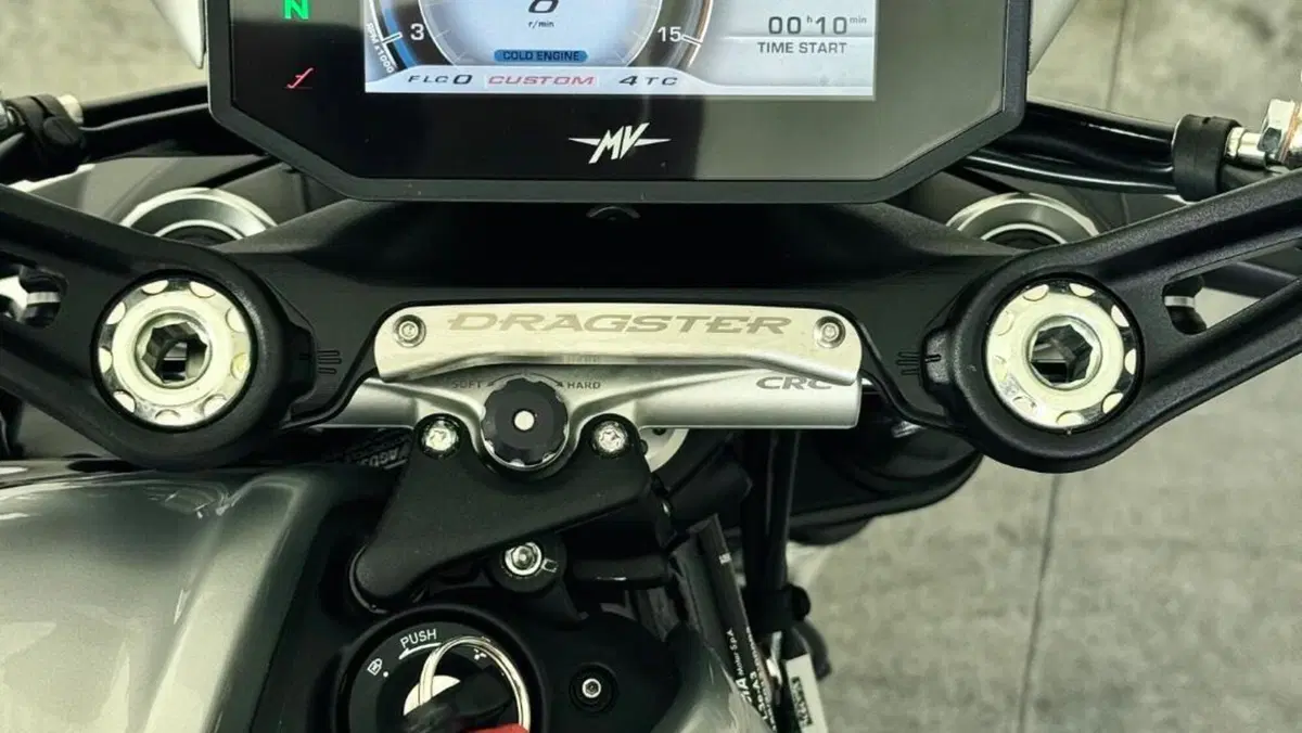 MV Agusta Dragster 800 RR Ottantesimo (2025 - 26)  (19)