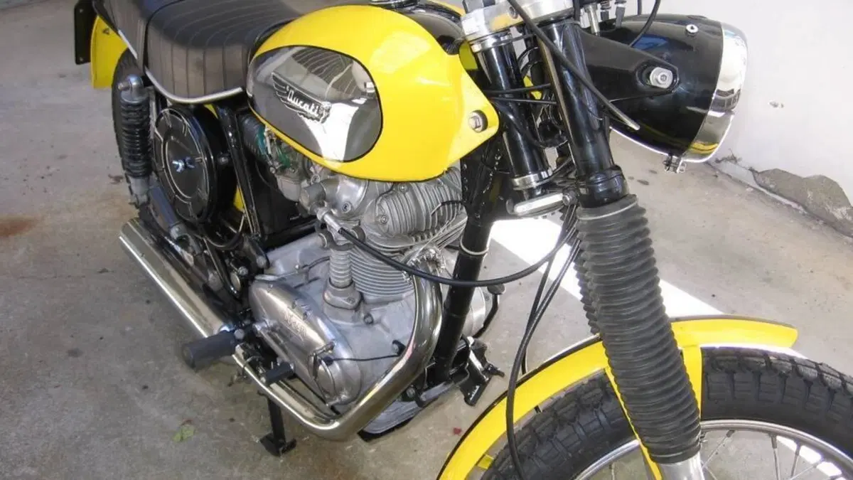 Ducati   (2)