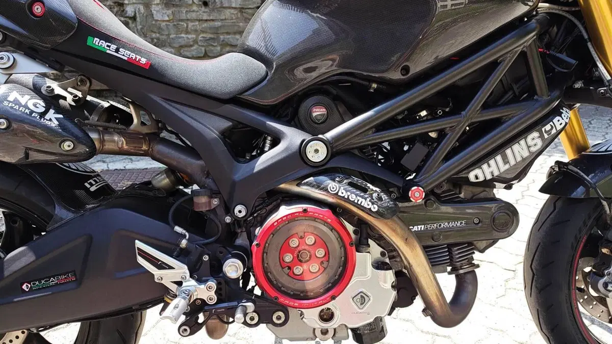 Ducati Monster 696 ABS (2009 - 14)  (4)