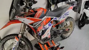 KTM 890 Adventure R (2023 - 24)  (3)