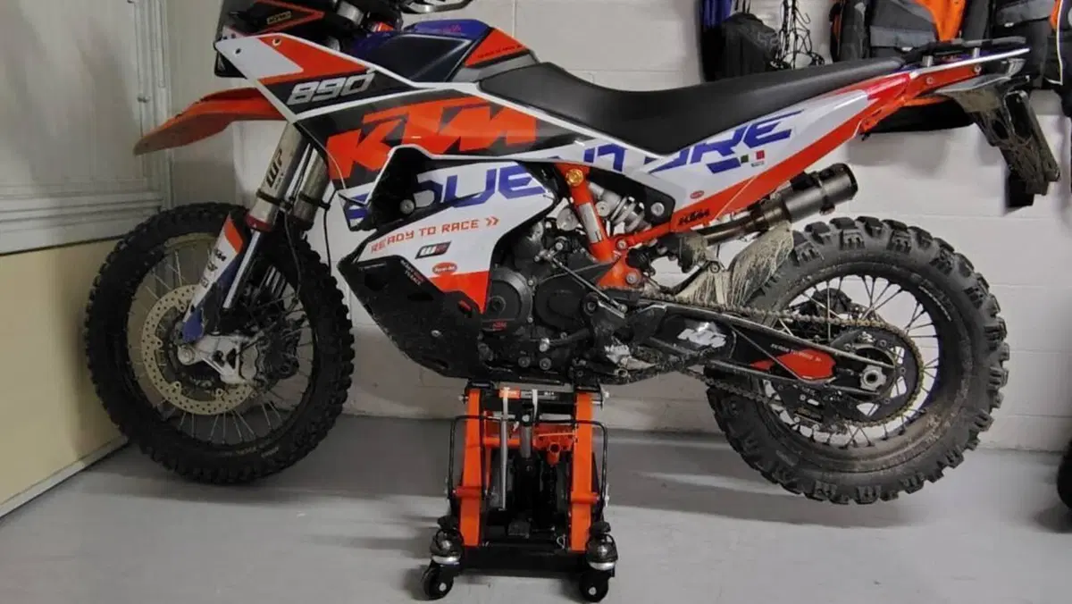 KTM 890 Adventure R (2023 - 24)  (6)