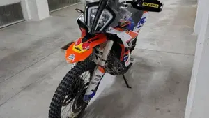 KTM 890 Adventure R (2023 - 24)  (10)