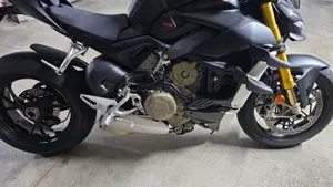 Ducati Streetfighter V4 1100 S (2021 - 22)  (6)