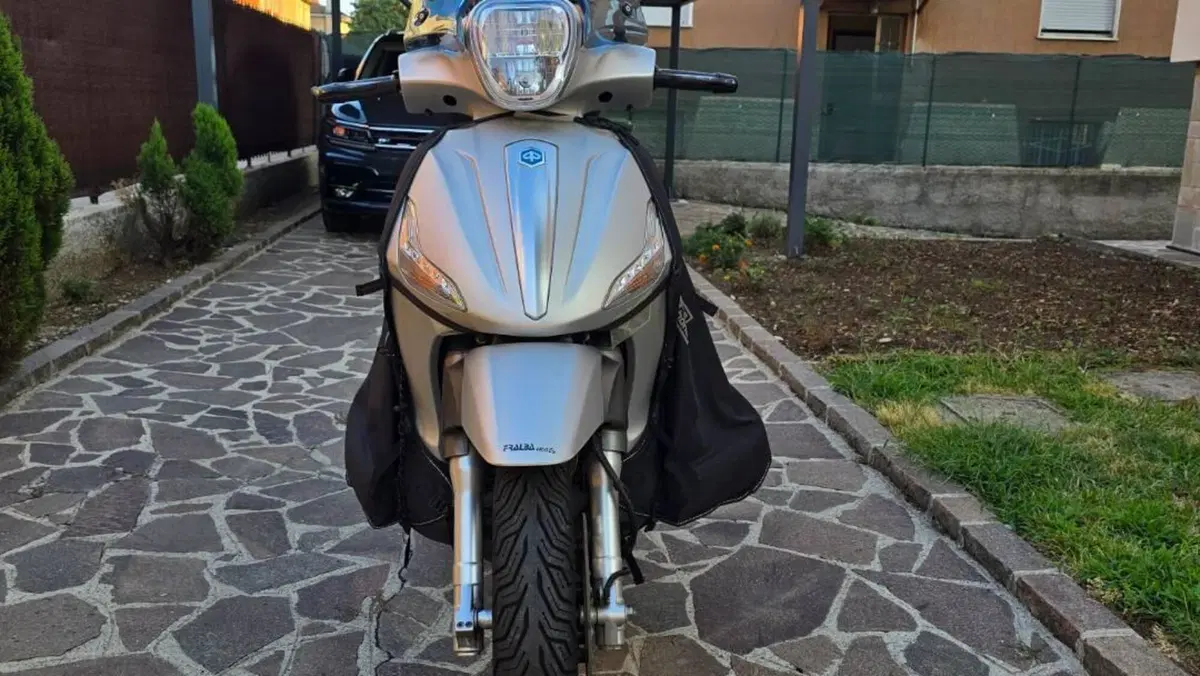 Piaggio Beverly 350 ABS (2016 - 20)  (3)