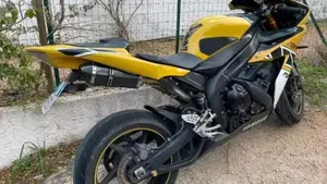 Yamaha YZF R1 (2006 - 07)  (3)