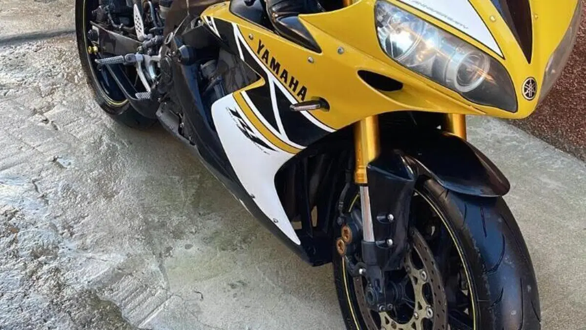 Yamaha YZF R1 (2006 - 07)  (7)